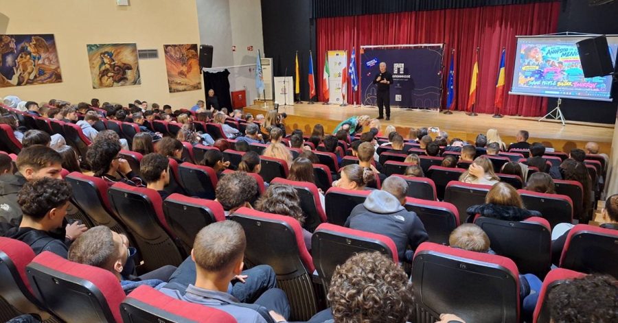 Δ. Πτωχός προς τους νέους: «Αφήστε τα όνειρά σας να ξεπεράσουν τους φόβους σας»