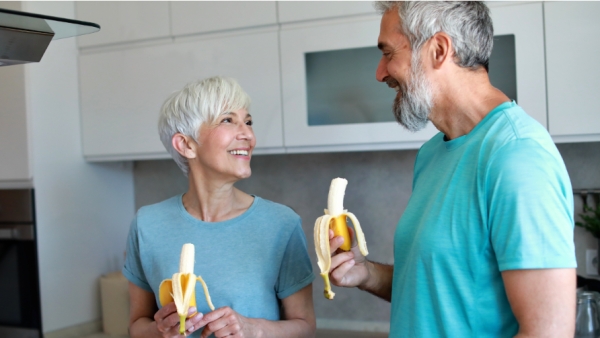 4 τρόφιμα που προσφέρουν ανακούφιση από τον χρόνιο πόνο