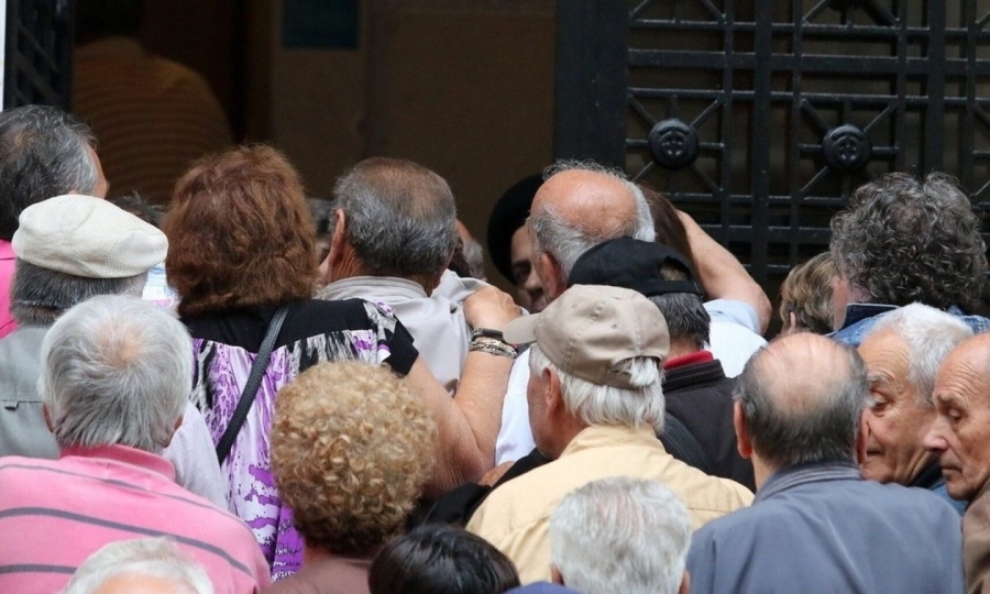 «Μποναμάς» με 4 μέτρα: Ενίσχυση εισοδήματος 2,6 εκατ. συνταξιούχων με 1,3 δισ. το επόμενο δίμηνο