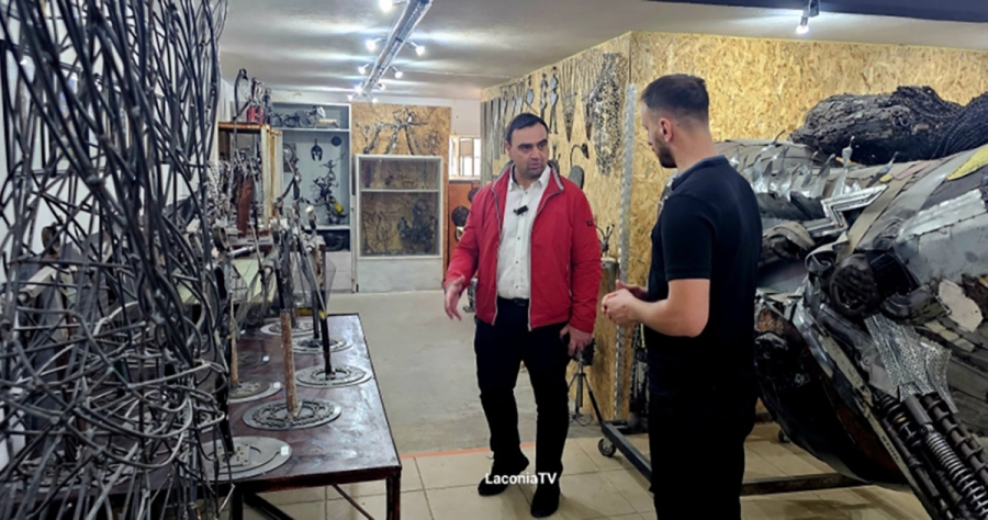 Εντυπωσιασμένος ο Αντιπεριφερειάρχης Λακωνίας Θ. Βερούτης από την επίσκεψή του στο Κέντρο Τέχνης και Πολιτισμού Σπάρτης του Αλ. Παπαστρατηγάκη
