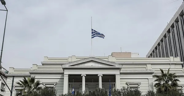 Τι είναι το εθνικό πένθος και πότε άλλοτε έχει κηρυχθεί στην Ελλάδα