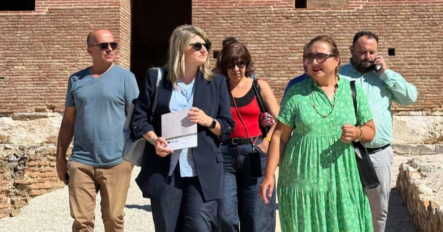 Περιοδεία κλιμακίου του ΠΑΣΟΚ στην Πάτρα με επικεφαλής τη Νάγια Γρηγοράκου