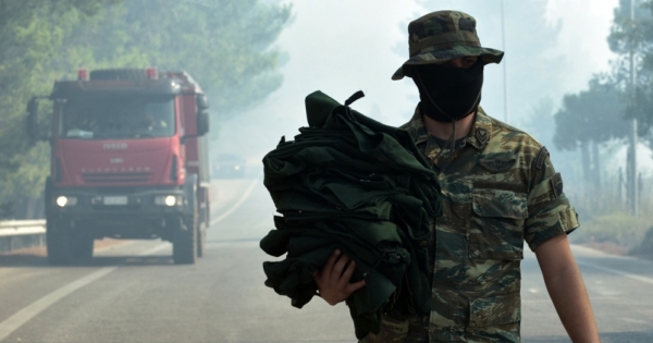 Στη «μάχη» της κατάσβεσης των πυρκαγιών οι ένοπλες δυνάμεις σήμερα