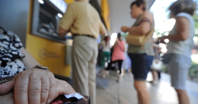 Συντάξεις: Αυξάνονται κατά 1,5 έτος τα όρια ηλικίας - Ποιοι κερδίζουν