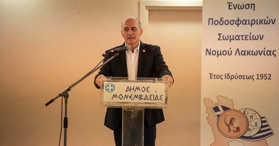 Καρράς προς Μαρτσούκο: «Τα σωματεία γνωρίζουν, κρίνουν και αποφασίζουν»