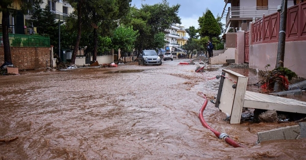 Πλημμύρα στη Μάνδρα: Στο εδώλιο ξανά τρεις κατηγορούμενοι - Δεκτή η αναίρεση από τον Άρειο Πάγο