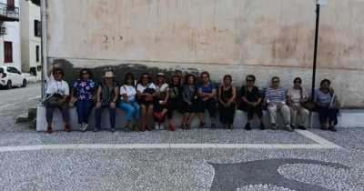 Ψυχαγωγία και Πολιτισμός για το ΚΑΠΗ Σπάρτης – Εκδρομή σε Δελφούς, Ιτέα, Γαλαξίδι και Αράχωβα