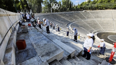 Παναθηναϊκό Στάδιο: Εργασίες καθαρισμού και συντήρησης των μαρμάρων για πρώτη φορά εδώ και 120 χρόνια