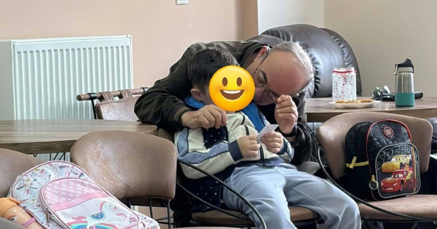 Μονεμβασιά: Μαθητές της Α΄ Δημοτικού επισκέφθηκαν τη Λέσχη Φιλίας και μοίρασαν χαμόγελα στους ηλικιωμένους