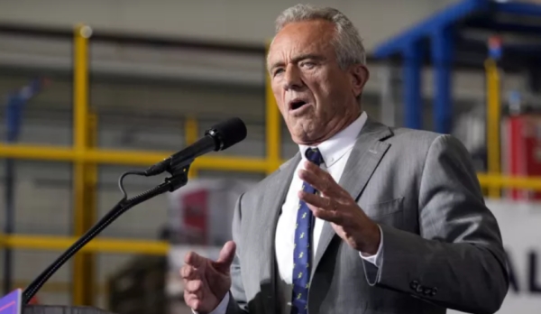 Ο Ρόμπερτ Κένεντι Τζ. είναι ο υπουργός Υγείας του Τραμπ - Πρόκειται για έναν από τους δημοφιλέστερους αντιεμβολιαστές