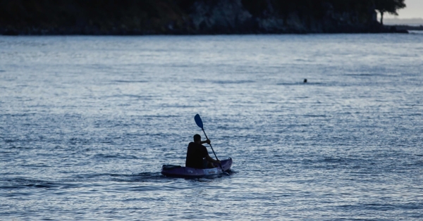 Βρέθηκε ο αγνοούμενος χειριστής κανό στη θαλάσσια περιοχή παραλίας Χαρακιά Λακωνικού κόλπου