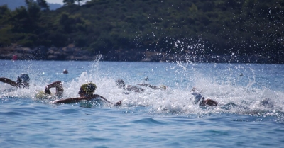 Κολυμβητικοί αγώνες στον όρμο του Γερολιμένα