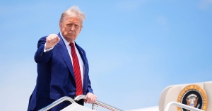 Τραμπ: Είμαι ανοιχτός σε συνομιλίες με την Ευρωπαϊκή Ένωση για τους δασμούς