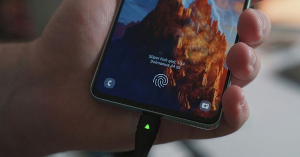 Μην κάνετε αυτά τα λάθη όταν φορτίζετε το κινητό σας - Προειδοποίηση της Πυροσβεστικής