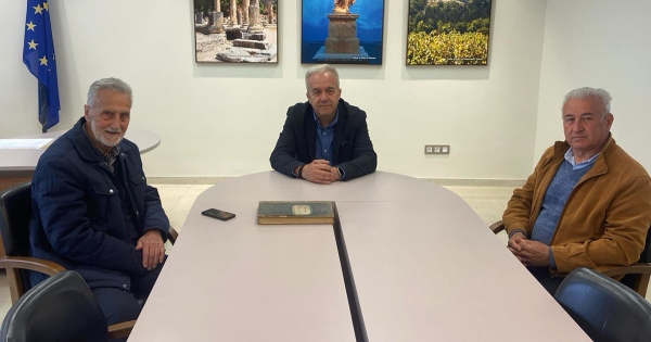 Επίσκεψη μελών της διοίκησης της Ένωσης Ξενοδόχων στο Επιμελητήριο Ηλείας