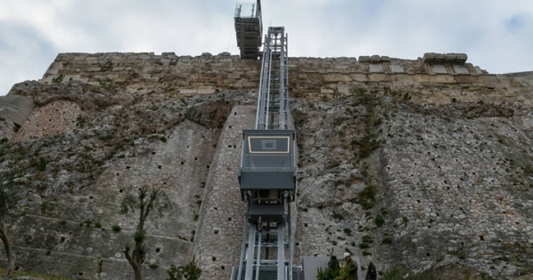 Δημοπρατείται η εγκατάσταση αναβατορίου ατόμων στο Κάστρο Μονεμβασίας